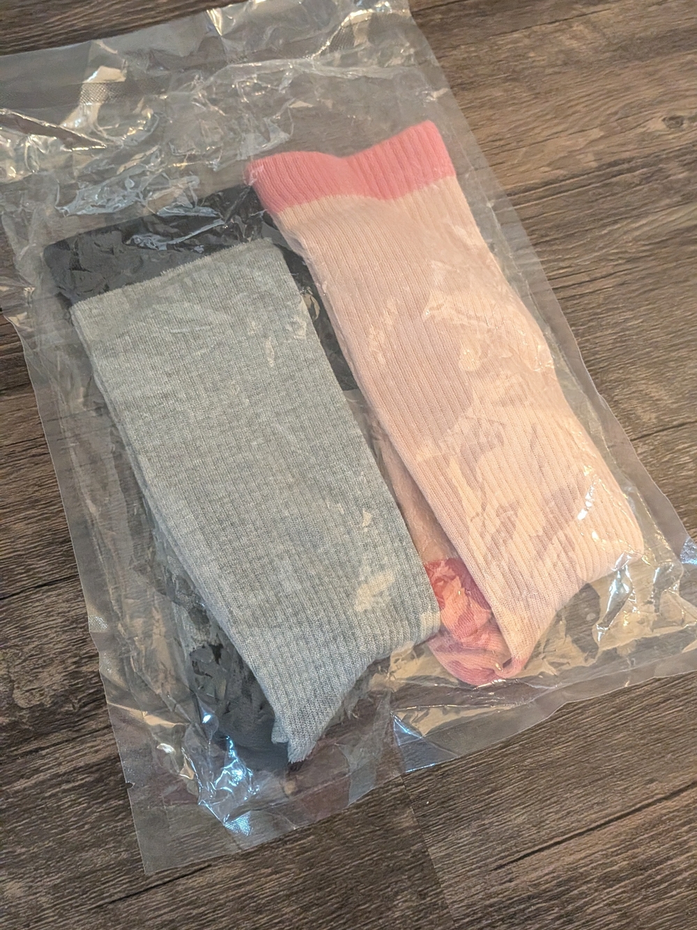 ​2 Pairs New Compression Socks - Grey & Pink - Support & Recovery